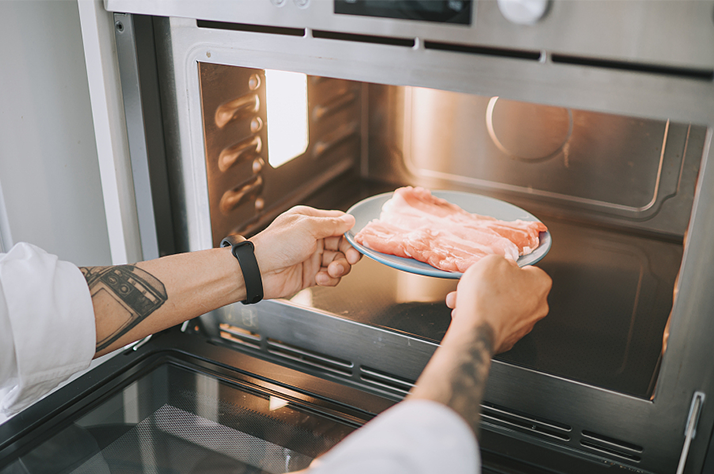 微波炉及微波设备